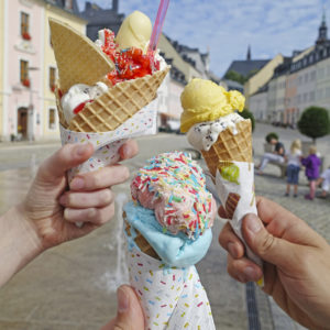 auf dem Markt mit leckerem Eis